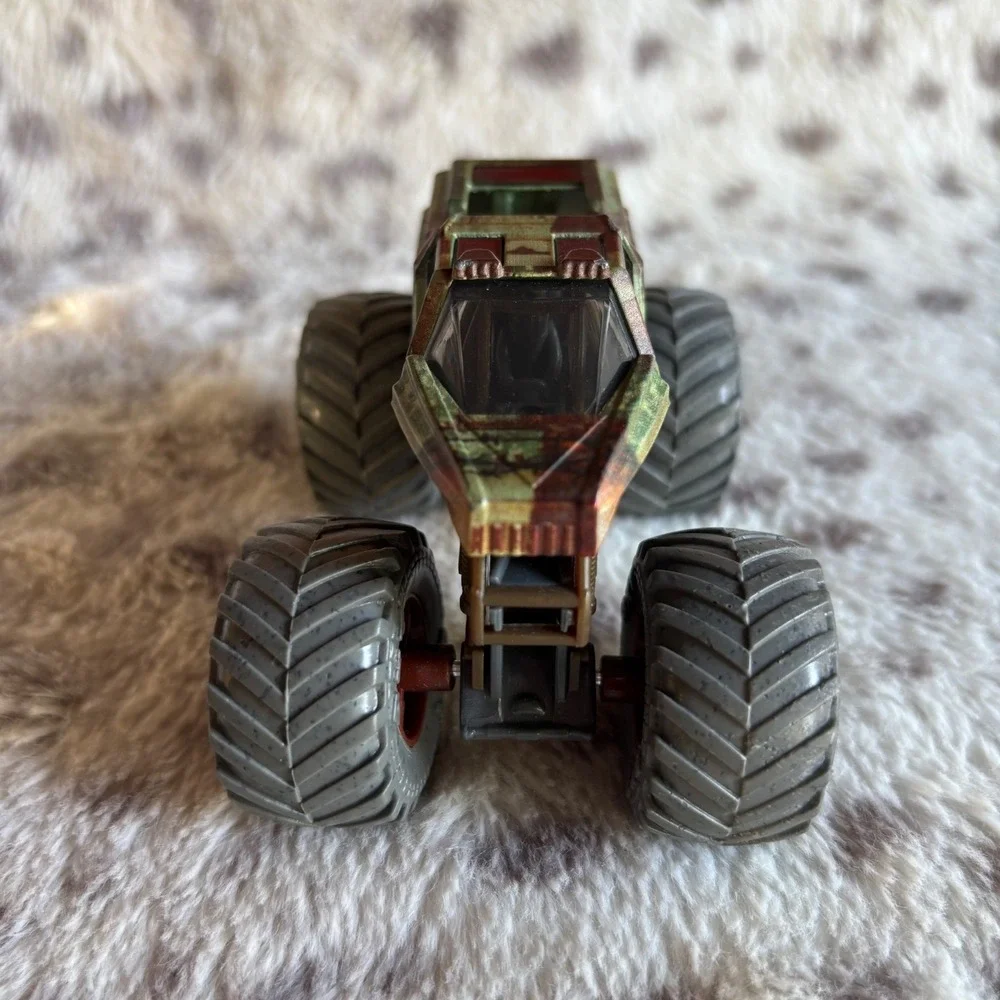 Hot Wheels Monster Jam Soldier Fortune Camouflage Monster Truck 1:64 Scale